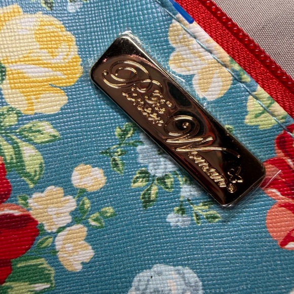 The Pioneer Woman Red and Blue Floral Wristlet - Picture 4 of 8